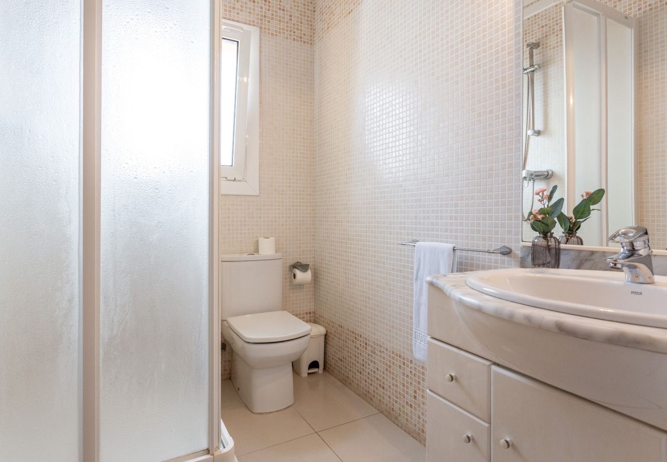 Apartment in L'Escala - Apartamento Tramuntana