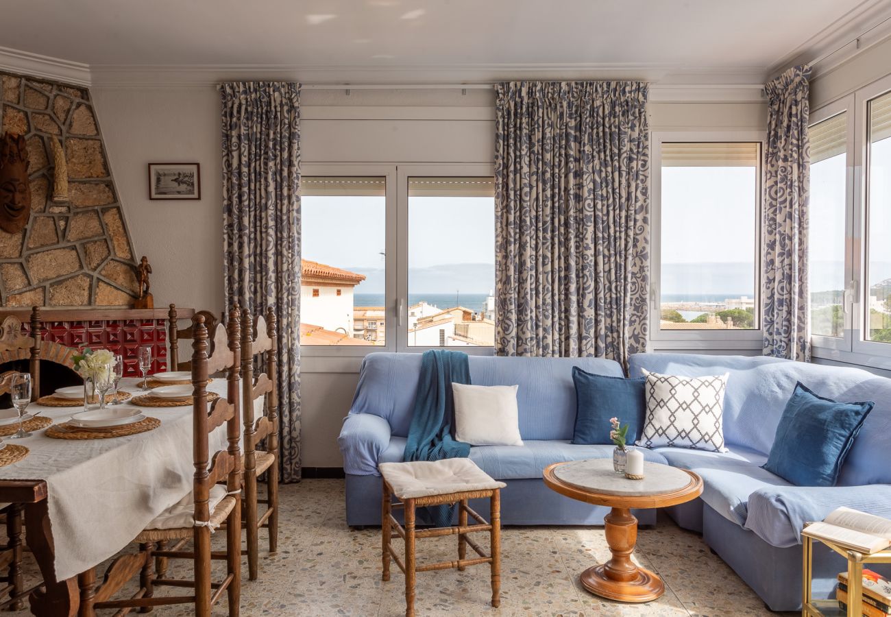 Apartment in L'Escala - Apartamento Tramuntana
