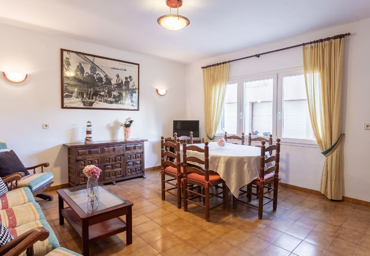 Apartamento en L'Escala - Apartamento Norfeu del centro historico 