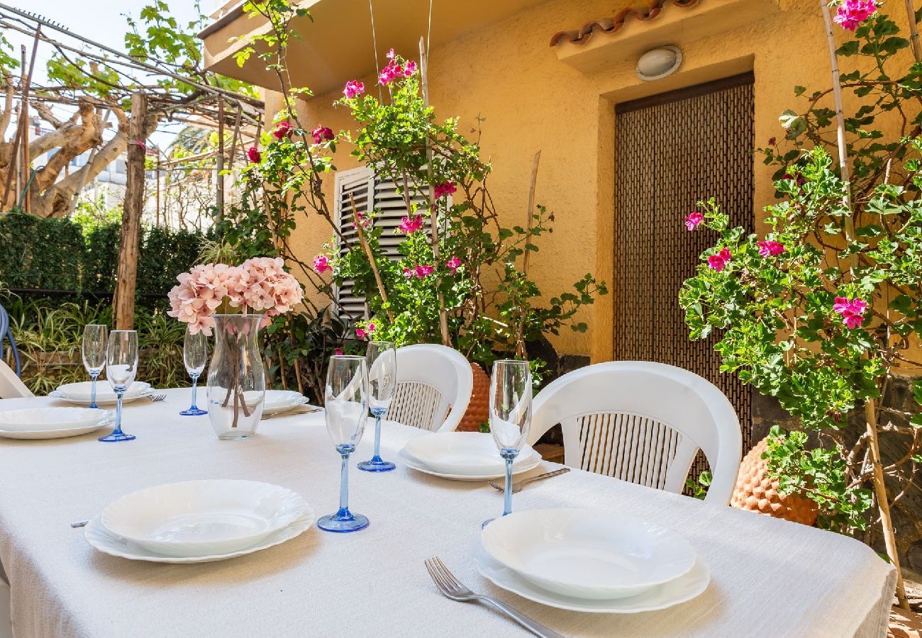 Apartamento en L'Escala - Apartamento Norfeu del centro historico 