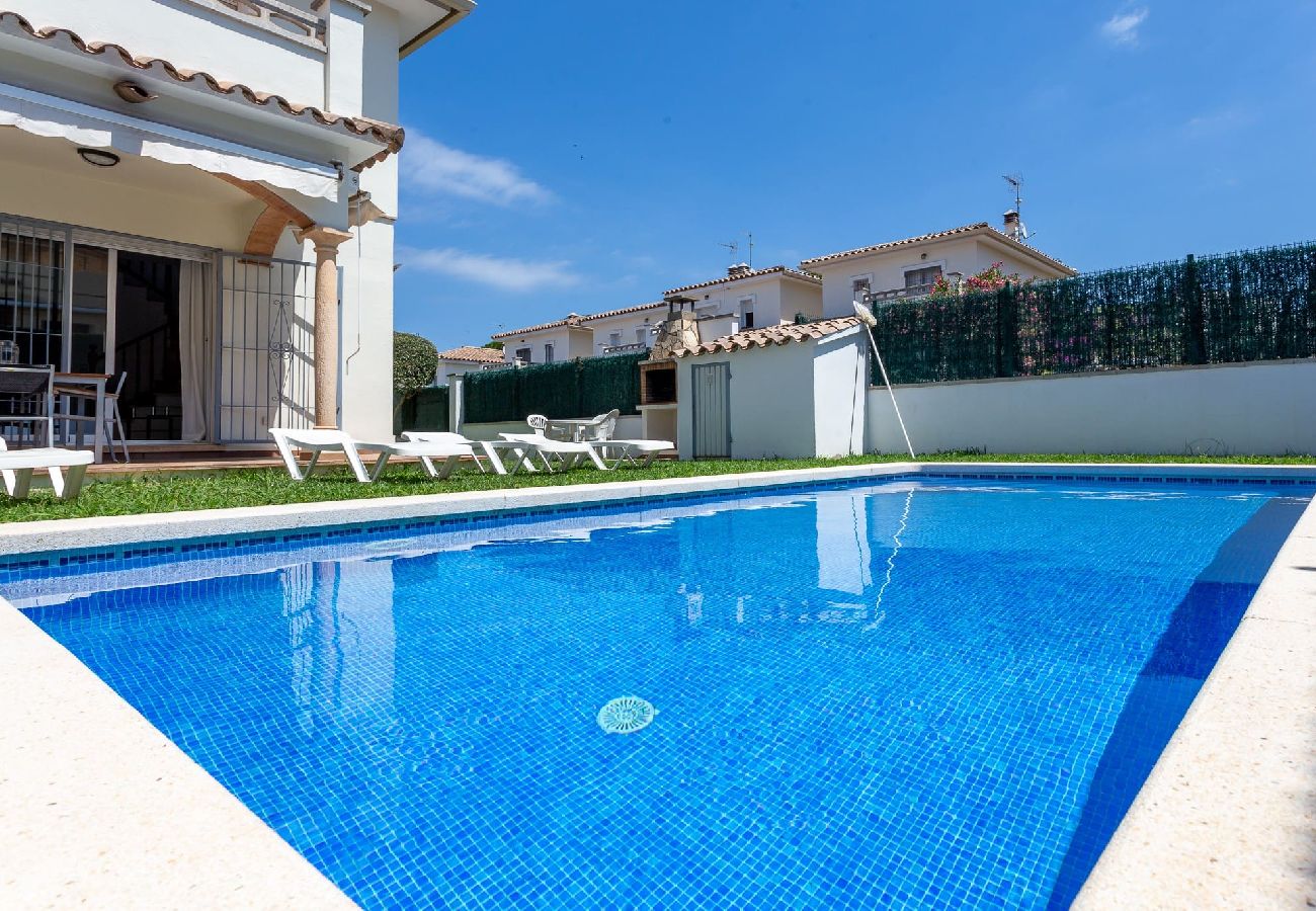 Casa en L'Escala - Casa Sunset con la piscina privada