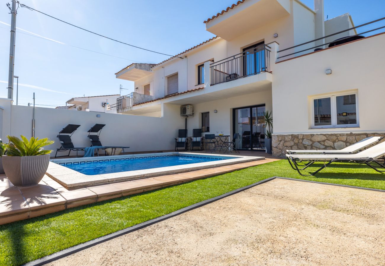 Casa en L´Escala - Casa Montgrí